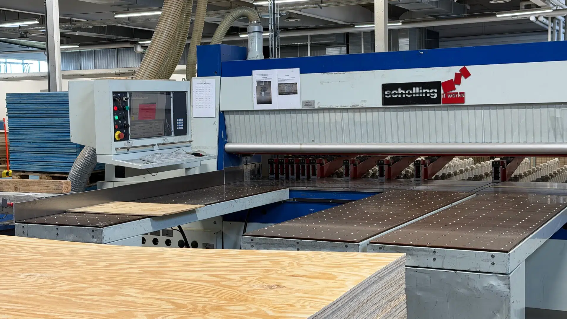 Plywood and cutting equipment at Kamrergatan 10.