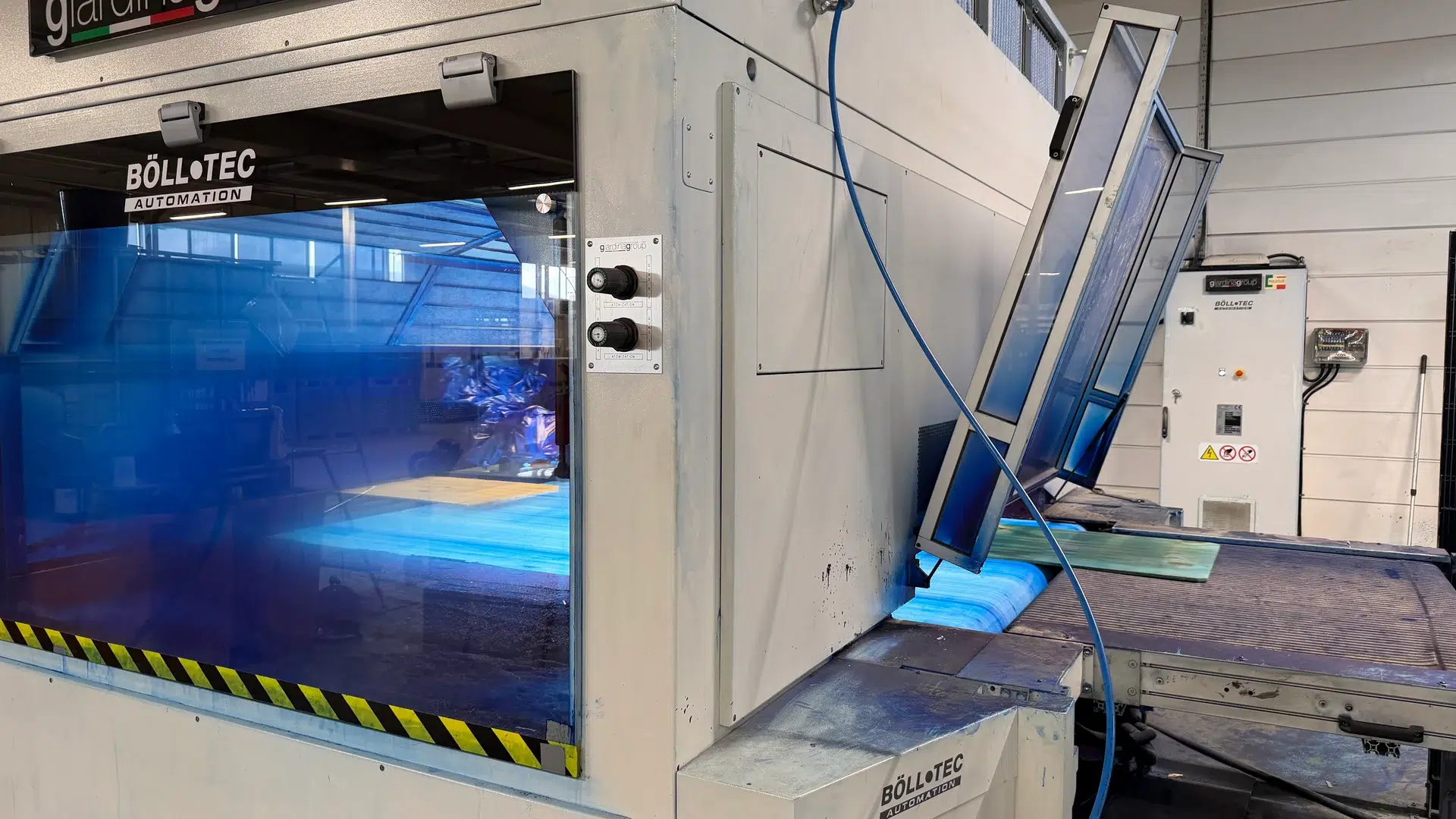 Overview of the Böll-Tec painting equipment.
