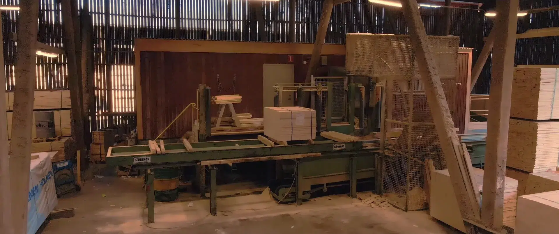 Timber and production equipment in Sävsjöström.